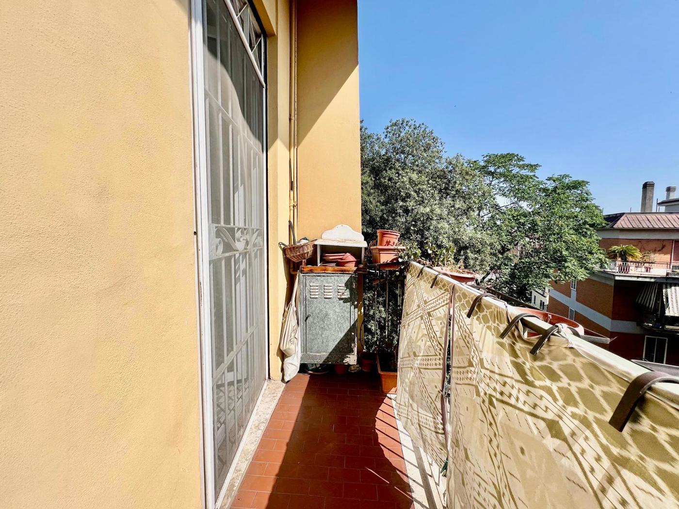 N. 12 - SEGUE IL SECONDO BALCONE - dopo camera, scrivere secondo balcone.jpeg