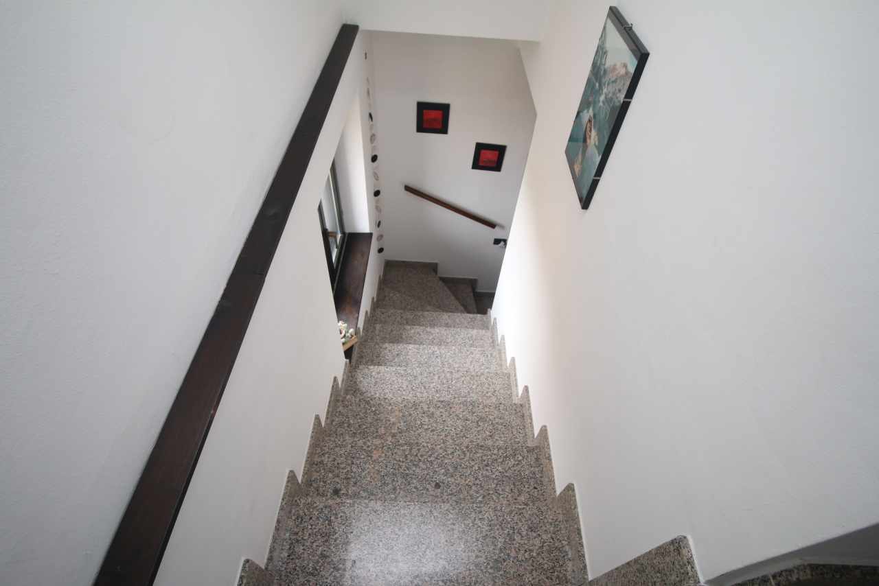 Scala interna taverna/box