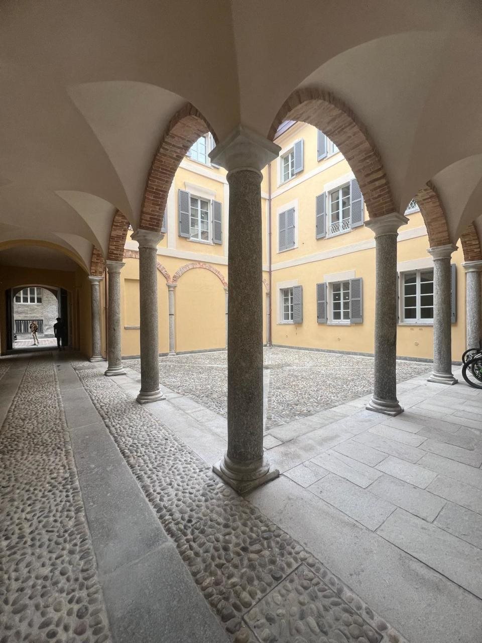 Cortile condominiale