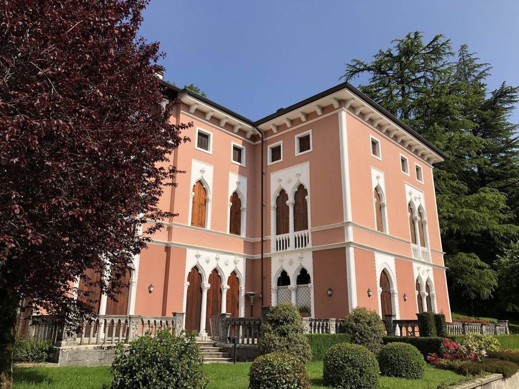 Esterno contesto - villa Reinach
