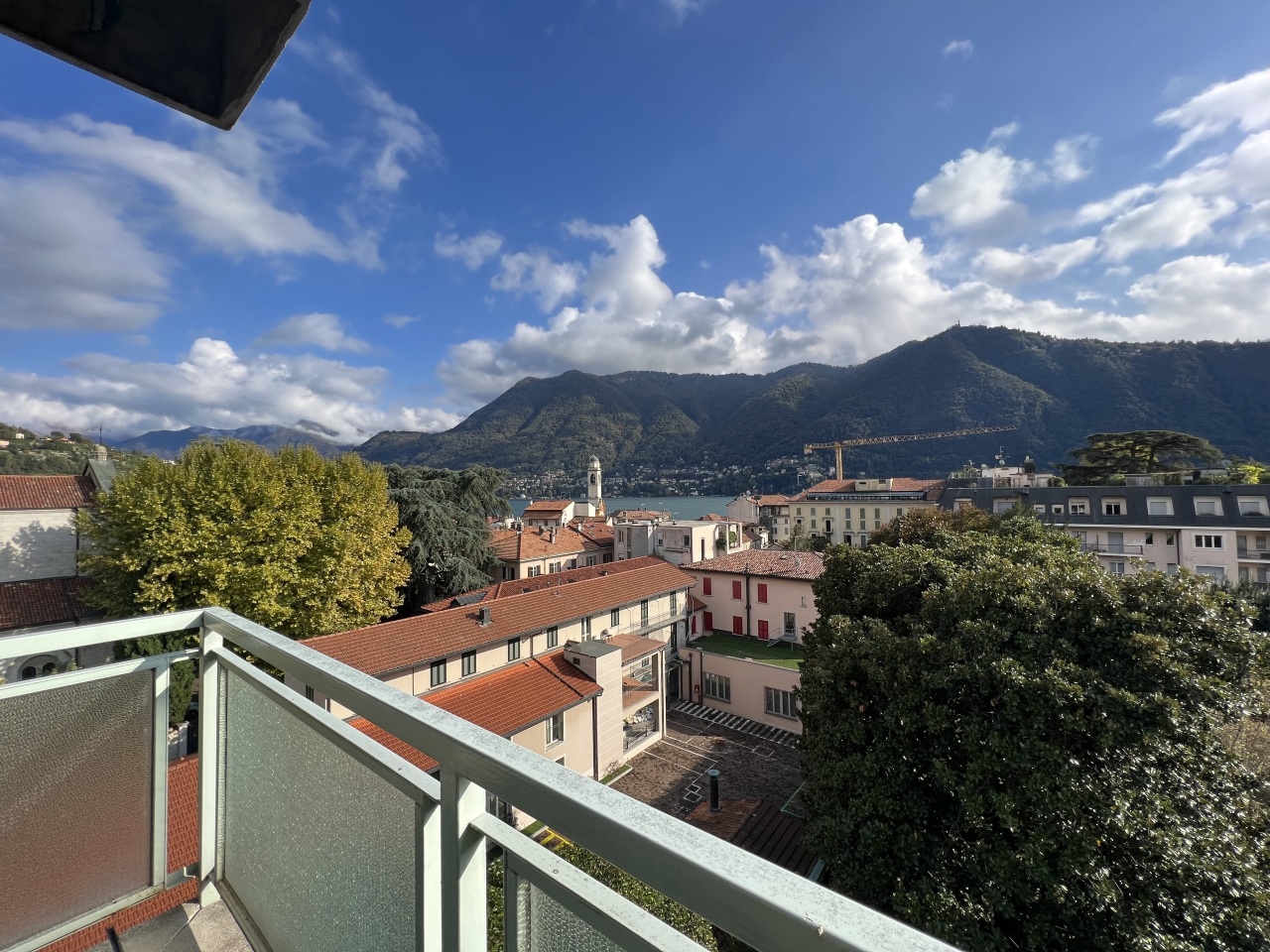 Balcone salone con vista