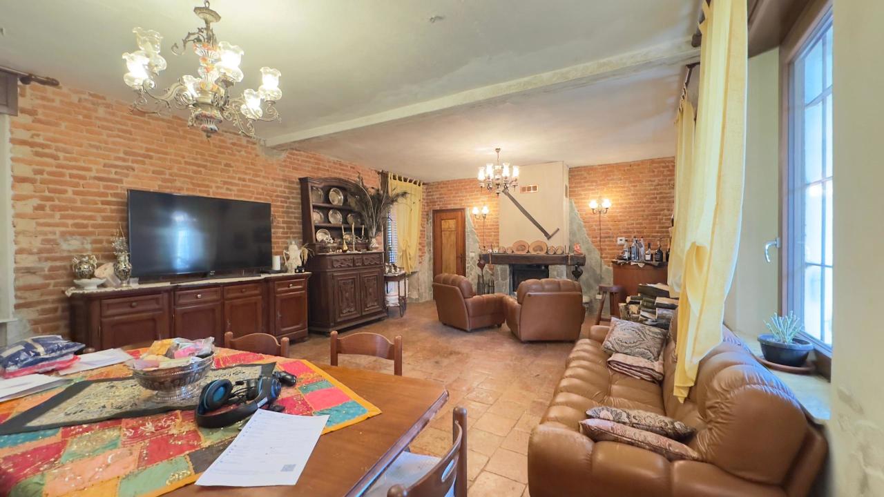 Salone
