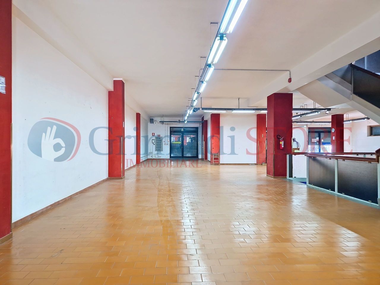 locale-commerciale-mimmo-fina_00011_7e48b74_result