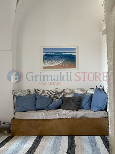 living with vaulted cealing  (5)_result.jpg