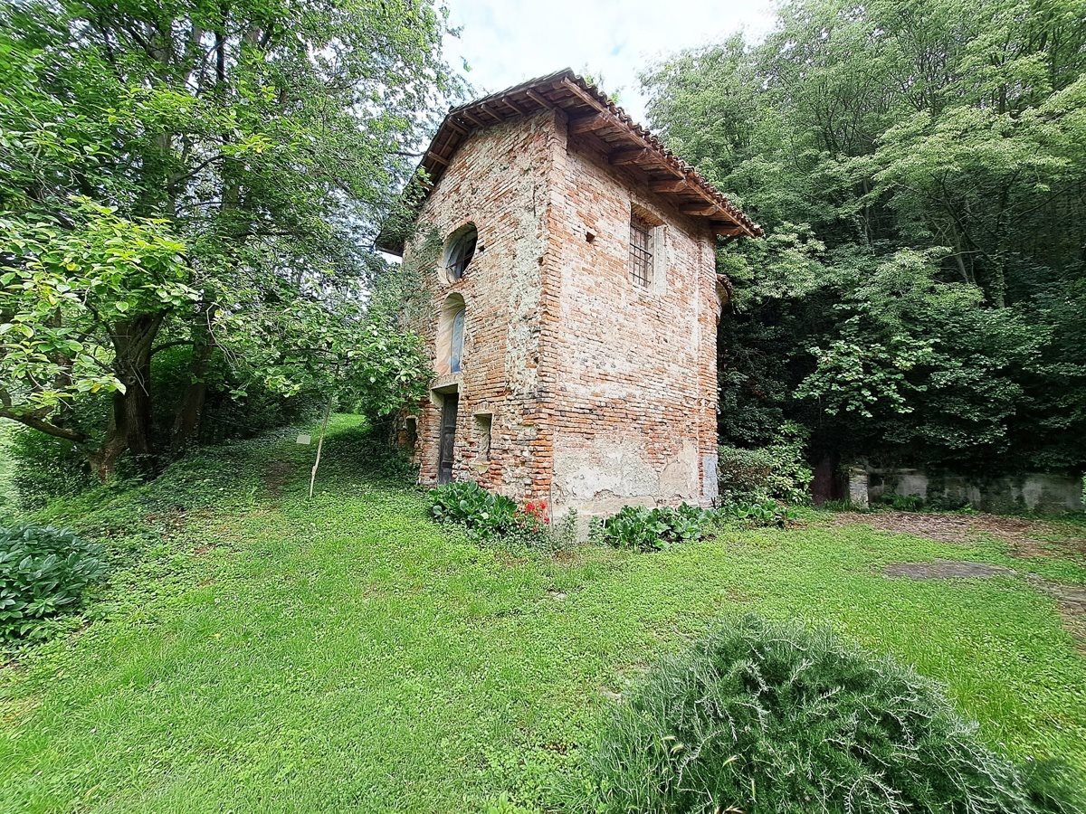 40 Chiesetta del borgo.jpg