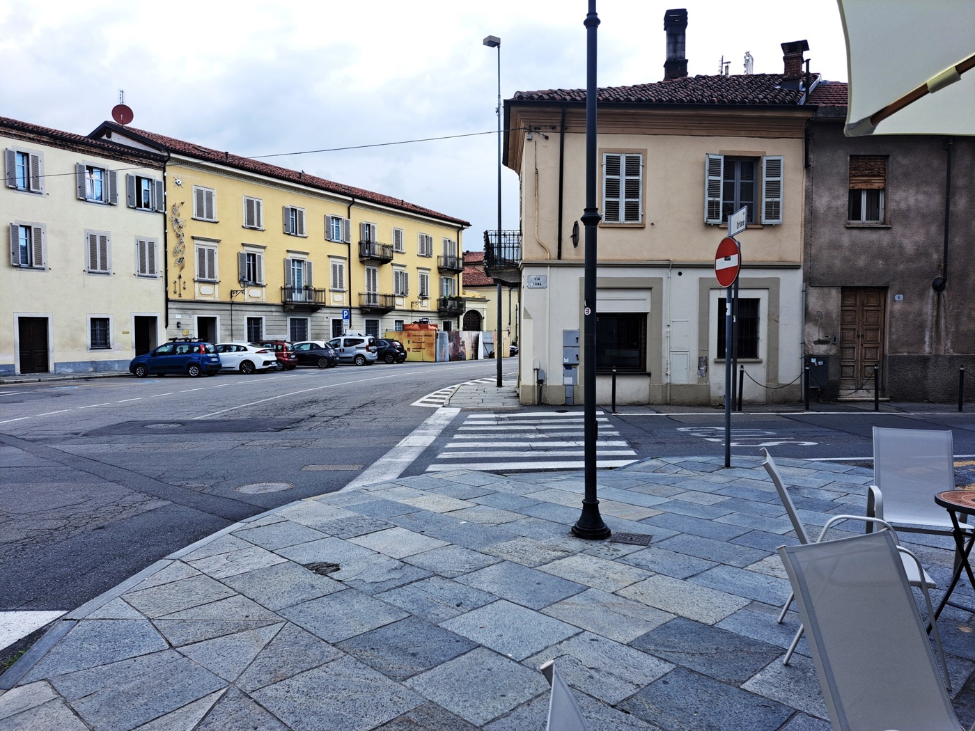 32 Facciata Via Tana.jpg