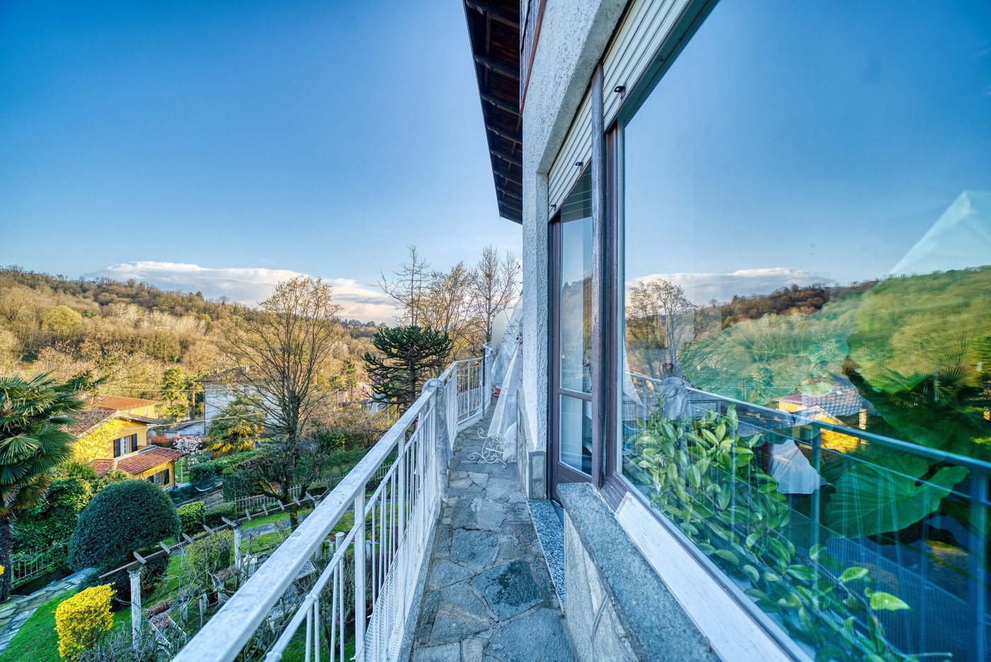 4 balcone est...jpeg