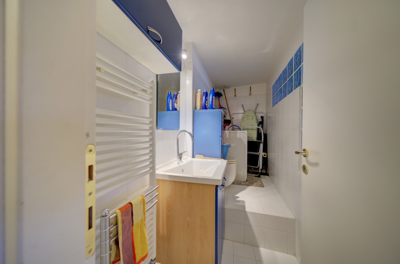 33 bagno servizio lavanderia.jpeg