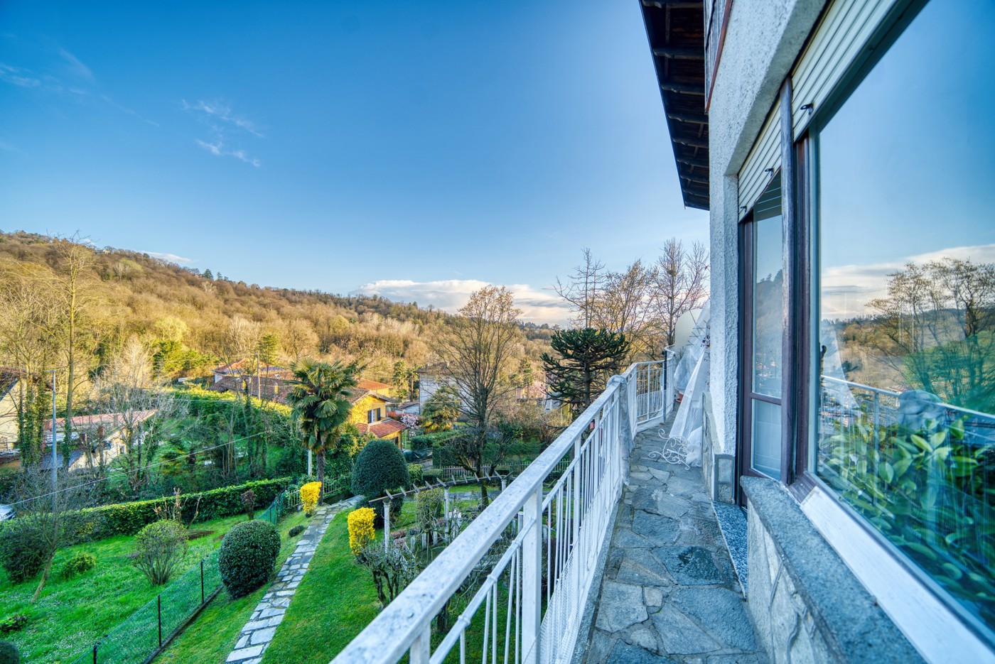 24 balcone EST.jpeg