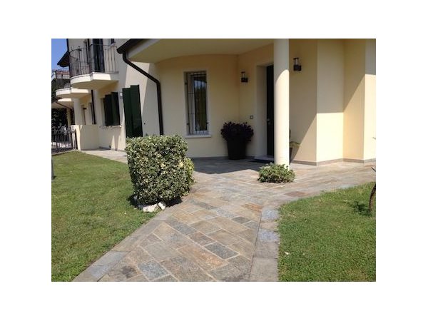 Villa bifamiliare