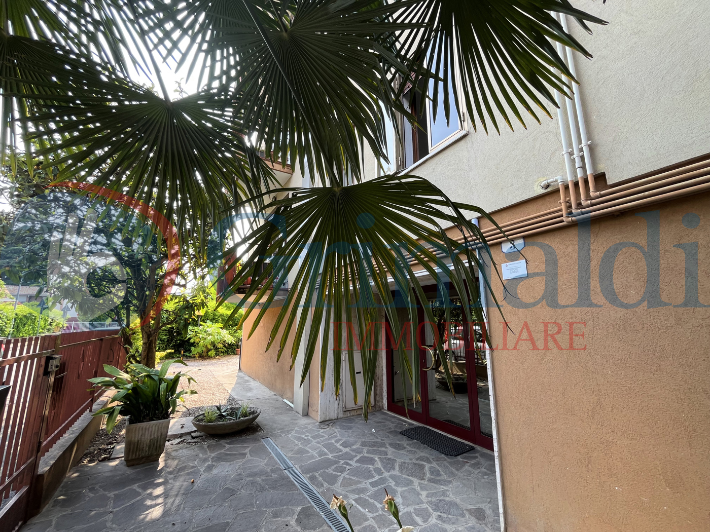 ingresso condominiale