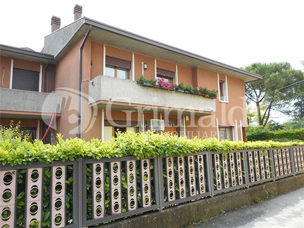 Villa a schiera