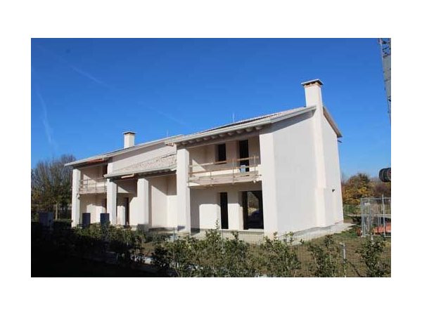 Villa bifamiliare