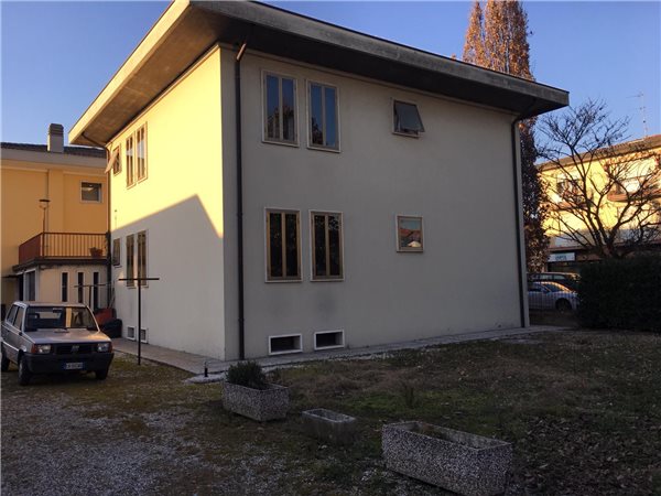 Villa bifamiliare