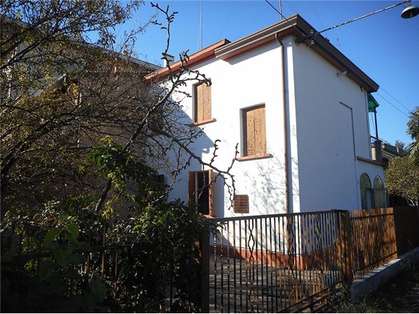 Villa bifamiliare