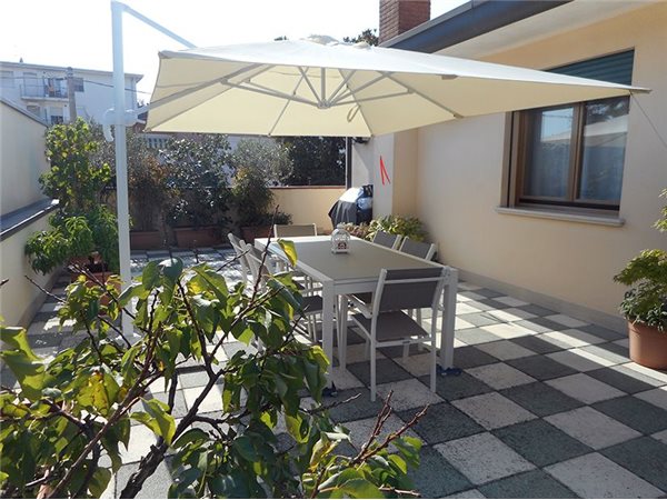 Villa bifamiliare
