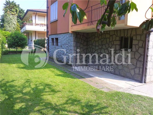 Villa bifamiliare